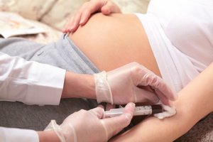 Причины повышения эритроцитов в крови при беременности. Мало эритроцитов что это значит